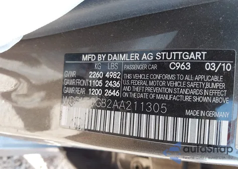 2010 Mercedes-Benz E 350 z USA, uszkodzony, nr VIN WDDHF5GB2AA211305